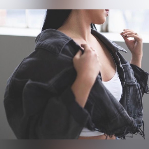 Oak & Fort washed cropped denim jacket - Picture 2 of 2